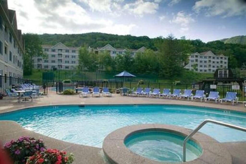 Ski On Off 1Br Suite 1St Flr Sleeps 4 Jiminy Peak Hancock Eksteriør billede
